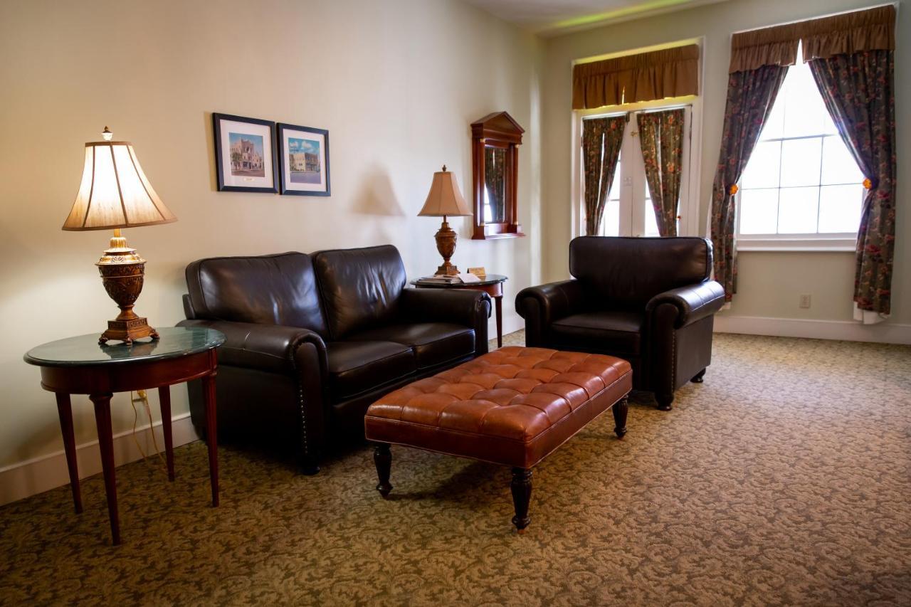 The Hotel Paisano Marfa Buitenkant foto